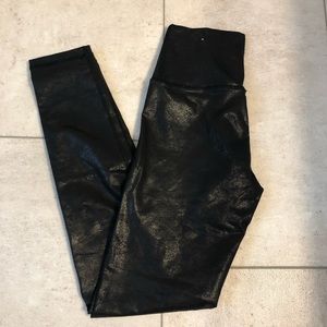 AE Offline coated leggings